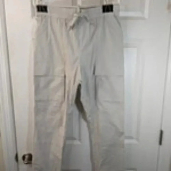 PacSun Pants - PacSun White Drawstring Ripstop Detachable Flared Cargo Pants Size Small
